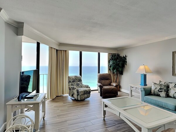 Edgewater Tower Ii By Resort Collection - Panama City Beach, FL