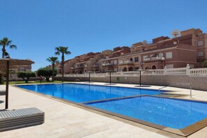 Outdoor pool - Precioso Chalet Adosado (Gran Alacant)