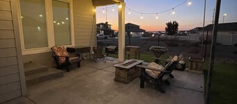 New, 3 Bedroom Home Centrally Located in Moses Lake with Room for all Your Toys!