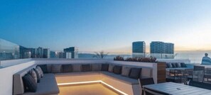 Outdoor dining - MONYXBNB HOTEL (Puerto Vallarta)