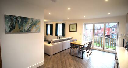 New Build - 2 Bed Bungalow - Large Enclosed Garden