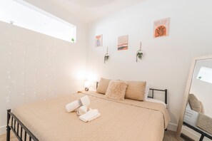 1 soverom, strykejern/-brett, wi-fi (inkludert) og sengetøy