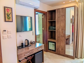1 habitación, minibar y caja de seguridad en la habitación