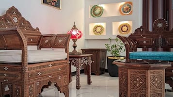 Quầy tiếp tân