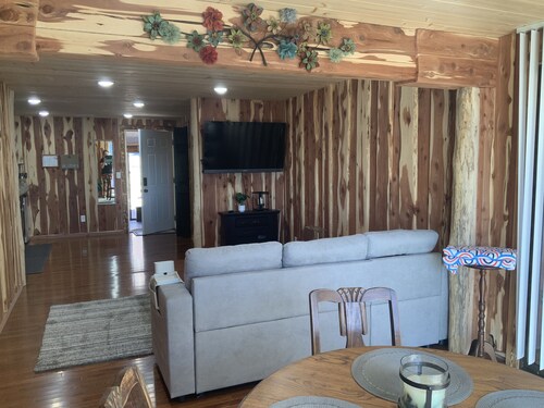 2. Apartment with Lake View