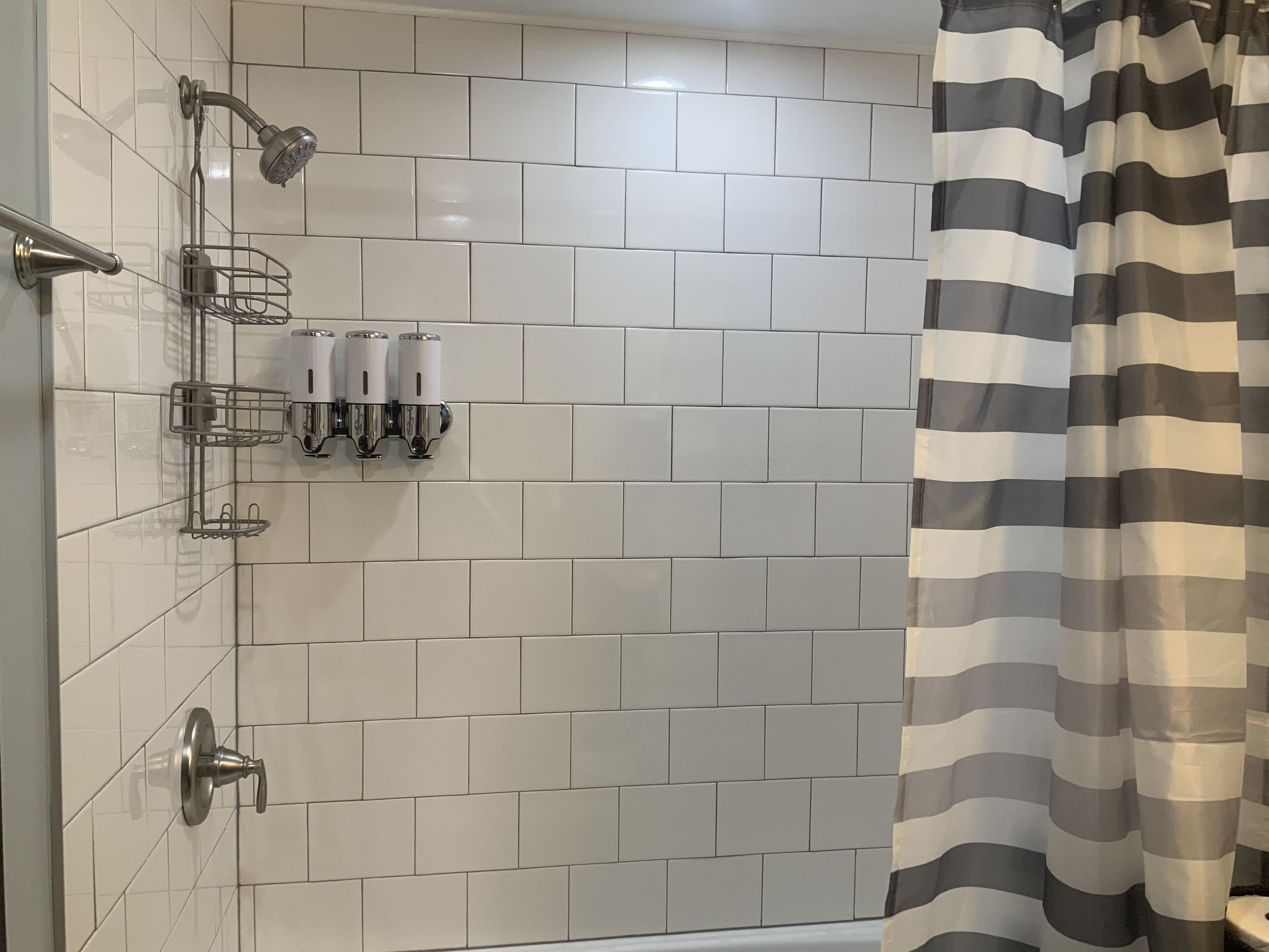 Jetted bath