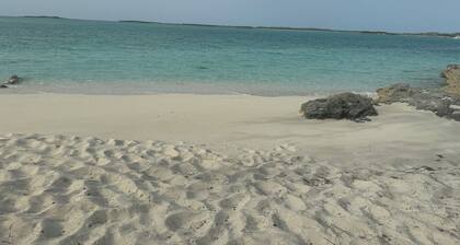 NEW 2BD/2.5 BATH near beach access and George town with PRIVATE POOL