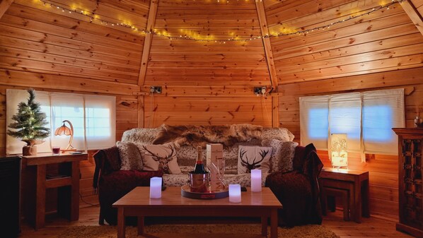 เคบิน | ภายใน