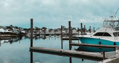 Waterfront 5-Bed 2-Bath Retreat