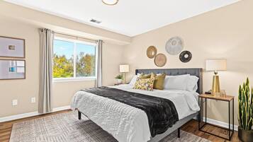 1 bedroom, desk, iron/ironing board, free WiFi