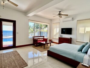 5 chambres, coffre-fort, fer et planche à repasser, lit de bébé portatif