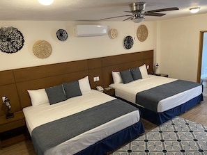 Deluxe 2 Camas king | Tabla de planchar con plancha, wifi gratis y ropa de cama