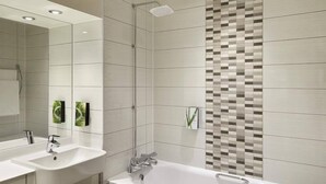 Bathroom - Premier Inn Dover Central (Dover)