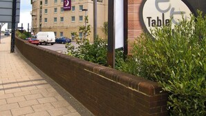 Property grounds - Premier Inn Dover Central (Dover)