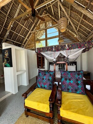 Interior - A-Frame Oceanview Cottage - Bed & Breakfast (Fukuchani)