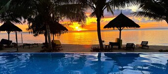 A-Frame Oceanview Cottage - Bed & Breakfast