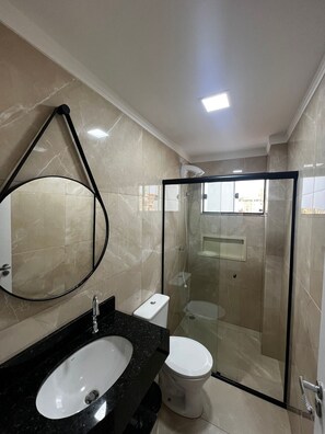 Apartment | Bathroom | Shower, towels