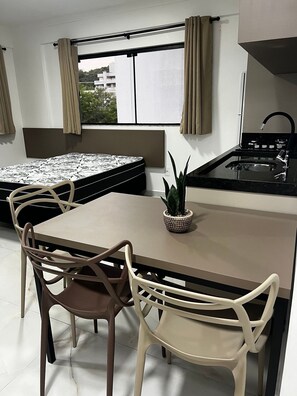 Individually furnished, free WiFi - Residencial Bernardo (Bombinhas)