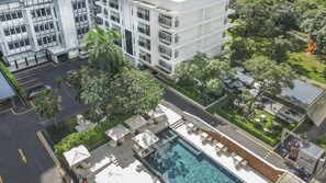Exterior - Floral Court Hotel and Residence (Bangkok)