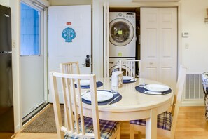 Dining - Walk to Ocean City Beach: Condo w/ Rooftop Deck (Ocean City)
