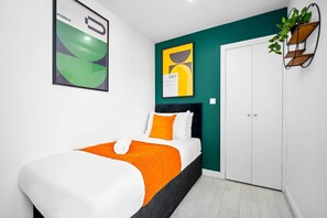 3 chambres, fer et planche à repasser, lit parapluie, Wi-Fi gratuit