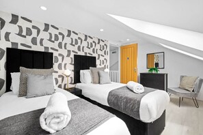 2 bedrooms, iron/ironing board, free WiFi, bed sheets - Luxury 2 Bedroom Apartment  - WiFi - Smart TV (Birmingham)