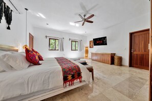 1 bedroom, iron/ironing board, WiFi, bed sheets - CASA ROCA CHAAC Owner Suite / Ocean Front  / Spacious / Quiet / Parking / (Isla Mujeres)