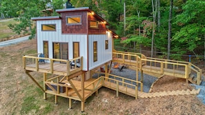 Exterior - Hot Tub • Fire Pit • Walk to Blue Ridge Lake • Dog Friendly (Morganton)