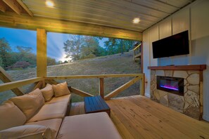TV connectée, cheminée