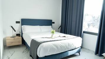 6 slaapkamers, een strijkplank/strijkijzer, reisbedje, gratis wifi