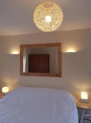 1 bedroom, in-room safe, desk, iron/ironing board