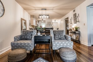 Televisión, chimenea