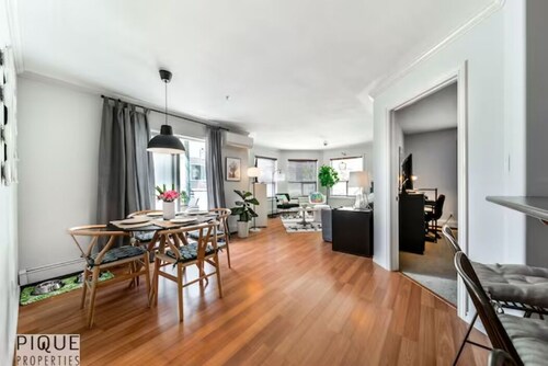 The Breakfast Club Suite - KingBed& AC - Patio - UG Park