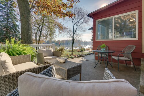 Lakefront Getaway in Leesburg w/ Dock + Kayaks!