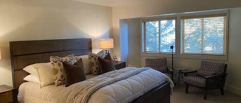 3 chambres, fer et planche à repasser, Wi-Fi gratuit, draps fournis