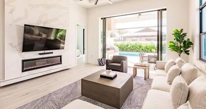 Naples Calming Waves Luxury Beach Home Heated Pool/Spa Walk 2 Beach