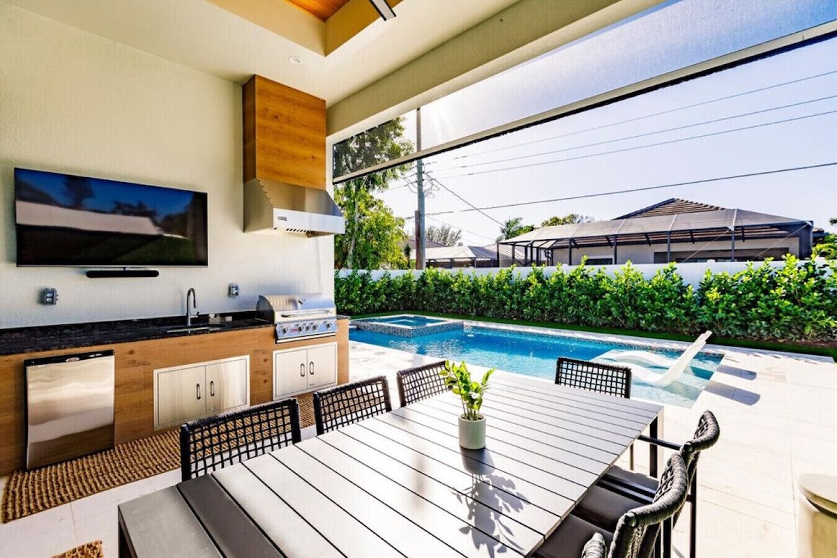 Photo 7 of Naples Calming Waves Luxury Beach Home Heated Pool/Spa Pet Friendly Walk 2 Beach