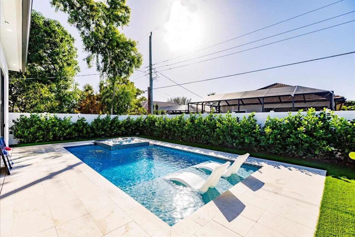 Photo 9 of Naples Calming Waves Luxury Beach Home Heated Pool/Spa Pet Friendly Walk 2 Beach