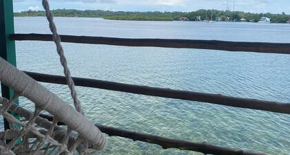 Oceanfront, 3-bedroom house in Secluded, Paradise