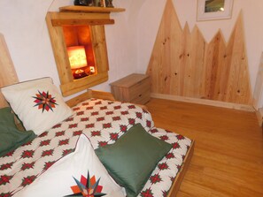 1 غرفة نوم ومكواة/لوح كي وواي فاي مجانًا وملاءات أسرّة