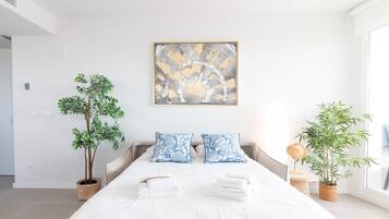 1 dormitorio, tabla de planchar con plancha, wifi gratis y ropa de cama