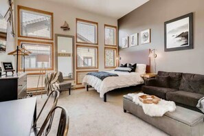 Safe på rommet, wi-fi (inkludert) og sengetøy