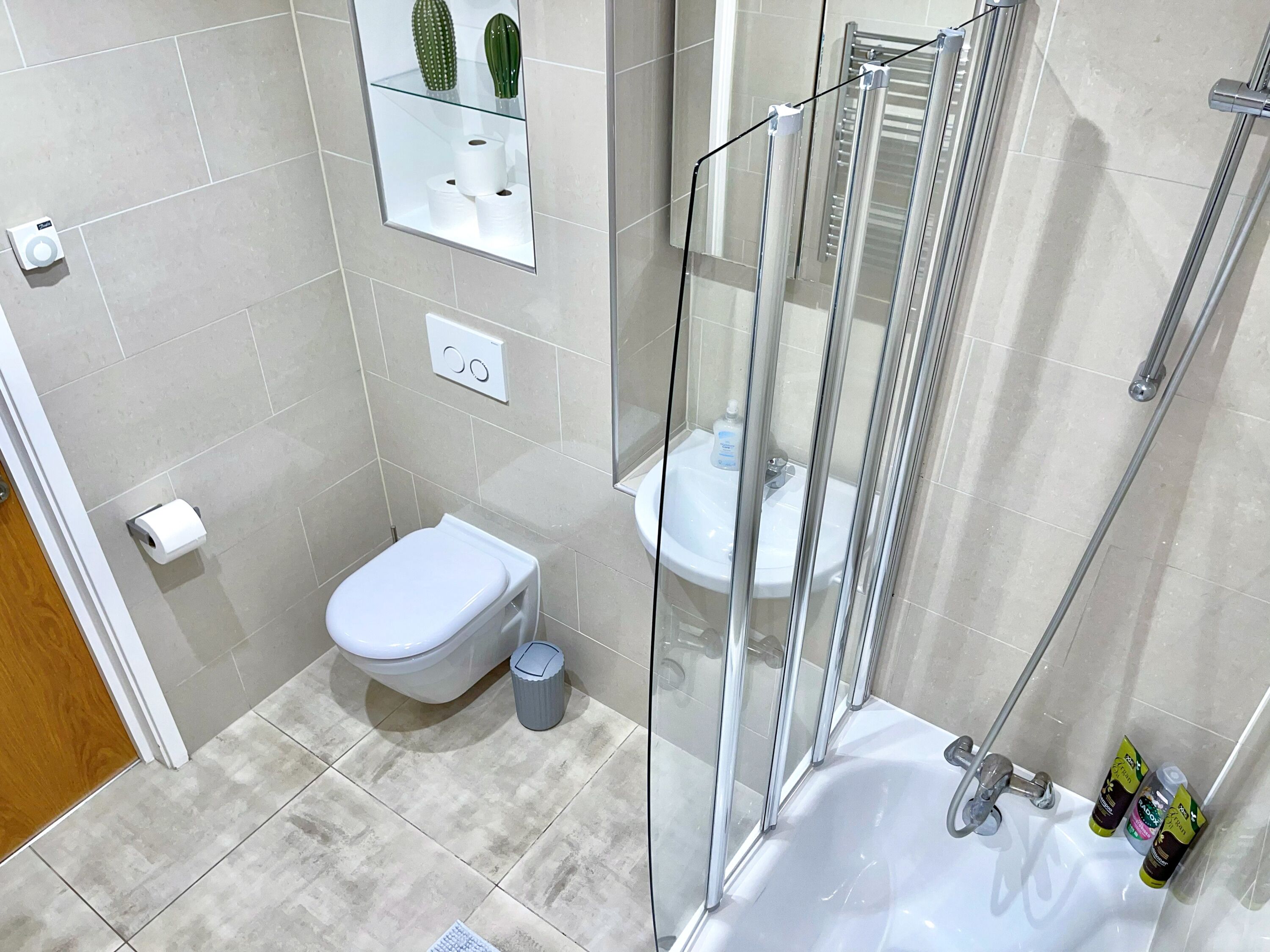 Eco-friendly toiletries, towels