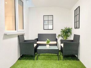 Interior - Old St 1-Bed flat w/ Patio near Hoxton, Shoreditch (London)