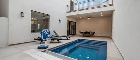 Beheizter Pool