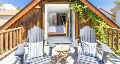 Charming Ketchum Cottage with Gourmet Kitchen