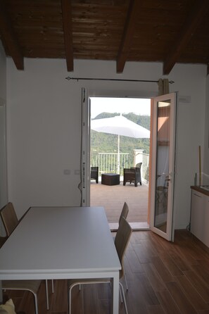Interior - Apartments surrounded by greenery, valley view with livable outdoor areas (beverino)
