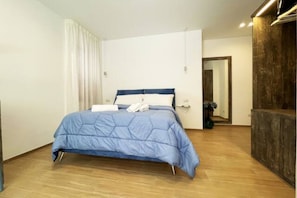 1 chambre, fer et planche Ă repasser, Wi-Fi, draps fournis