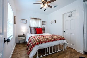 2 Schlafzimmer, Bügeleisen/Bügelbrett, Reisekinderbett, WLAN