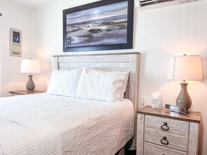 3 多间卧室、办公桌、免费 WiFi、床单